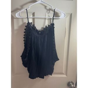 black cut out shoulder lace trim shirt